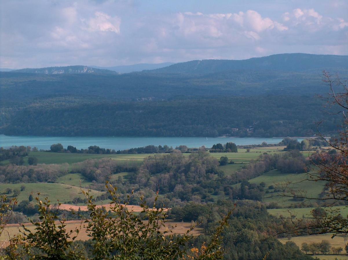 Gite La Janiat Montigny-sur-l'Ain エクステリア 写真
